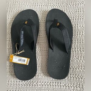 Men’s Teva Flip Flop Size 11, Black.